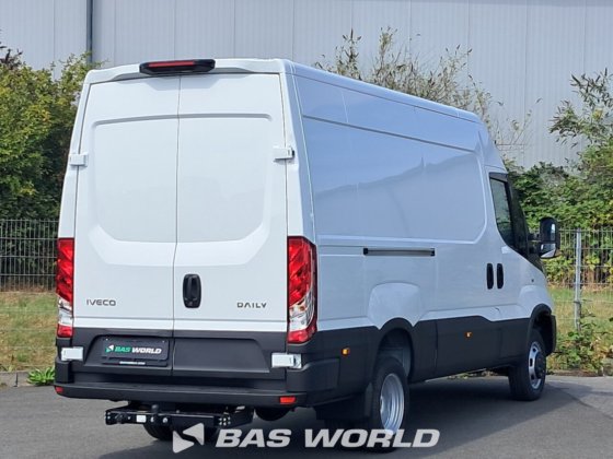 イヴェコ・デイリー 35C21 クローズド・ボックス・バン