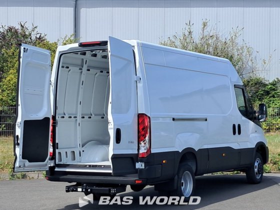 イヴェコ・デイリー 35C21 クローズド・ボックス・バン