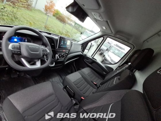 イヴェコ・デイリー 35C21 クローズド・ボックス・バン