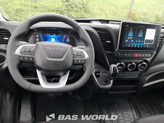 イヴェコ・デイリー 35C21 クローズド・ボックス・バン