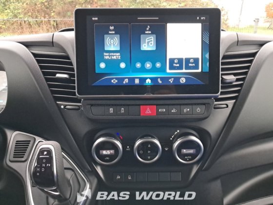 イヴェコ・デイリー 35C21 クローズド・ボックス・バン