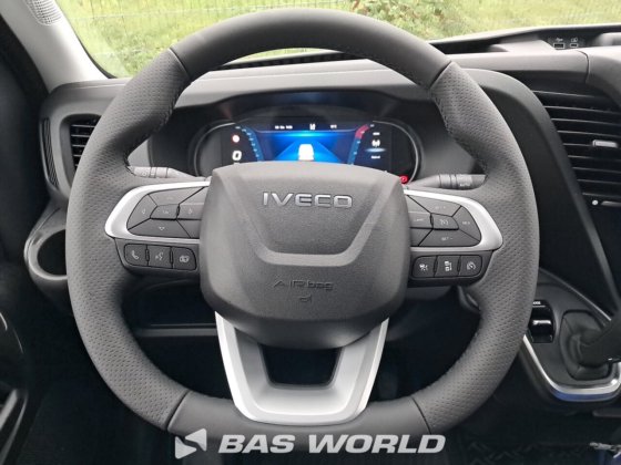 イヴェコ・デイリー 35C21 クローズド・ボックス・バン