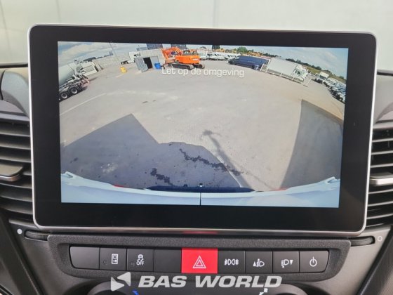 イヴェコ・デイリー 35C21 クローズド・ボックス・バン