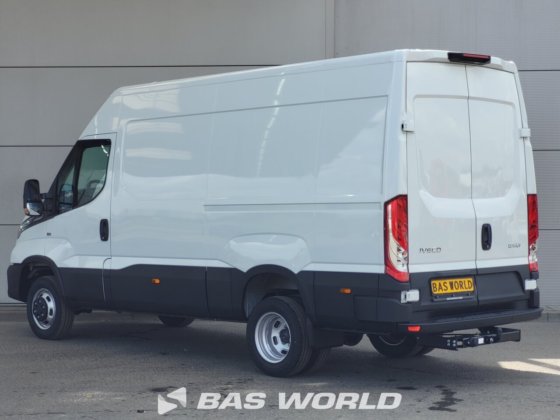 依维柯 Daily 35C21 封闭箱式货车