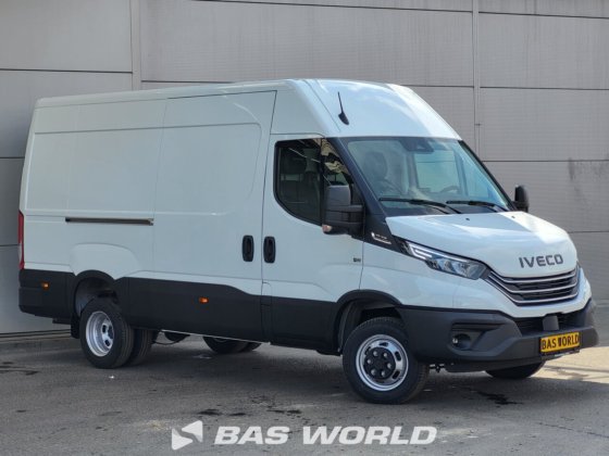 イヴェコ・デイリー 35C21 クローズド・ボックス・バン