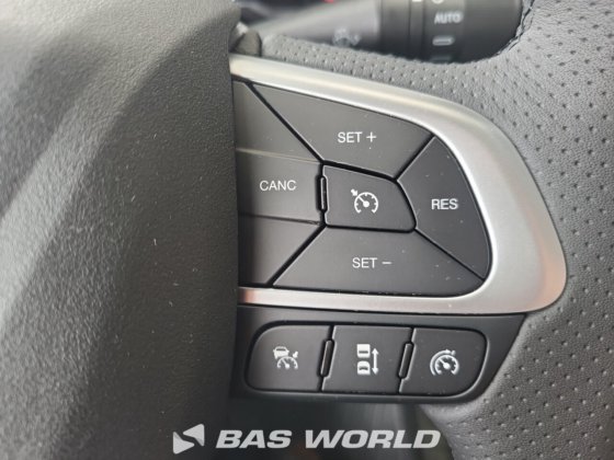 イヴェコ・デイリー 35C21 クローズド・ボックス・バン