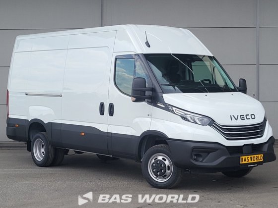 イヴェコ・デイリー 35C21 クローズド・ボックス・バン