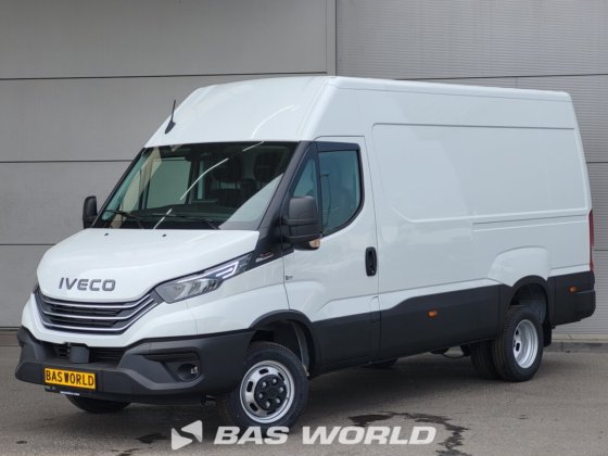 イヴェコ・デイリー 35C21 クローズド・ボックス・バン