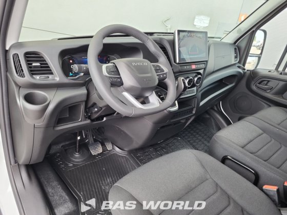 イヴェコ・デイリー 35C21 クローズド・ボックス・バン