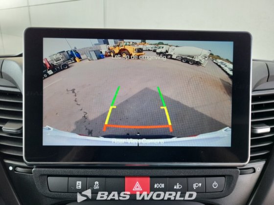 イヴェコ・デイリー 35C21 クローズド・ボックス・バン