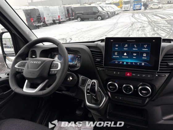 イヴェコ・デイリー 35C21 クローズド・ボックス・バン