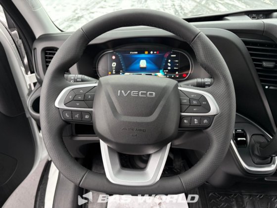 イヴェコ・デイリー 35C21 クローズド・ボックス・バン