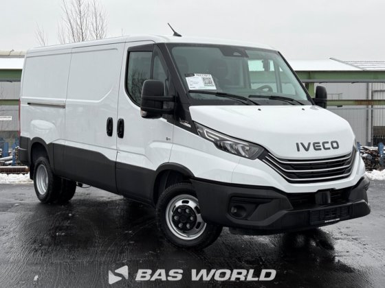 イヴェコ・デイリー 35C21 クローズド・ボックス・バン