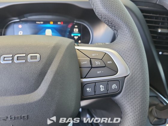 イヴェコ・デイリー 35C21 クローズド・ボックス・バン