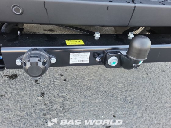 イヴェコ・デイリー 35C21 クローズド・ボックス・バン