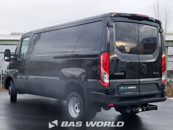 イヴェコ・デイリー 35C21 クローズド・ボックス・バン