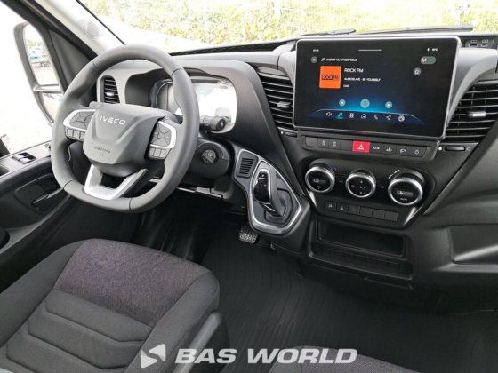 イヴェコ・デイリー 35C21 クローズド・ボックス・バン