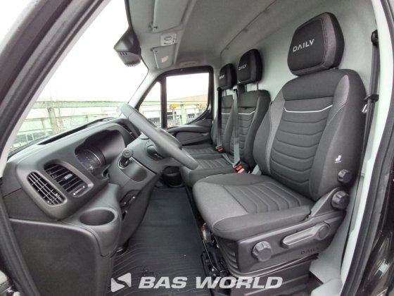 イヴェコ・デイリー 35C21 クローズド・ボックス・バン