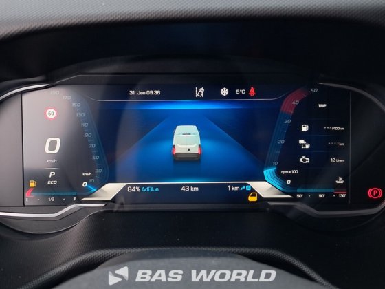 イヴェコ・デイリー 35C21 クローズド・ボックス・バン