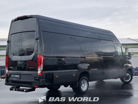 イヴェコ・デイリー 35C21 クローズド・ボックス・バン