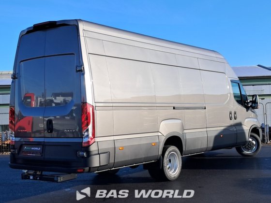 イヴェコ・デイリー 35C21 クローズド・ボックス・バン