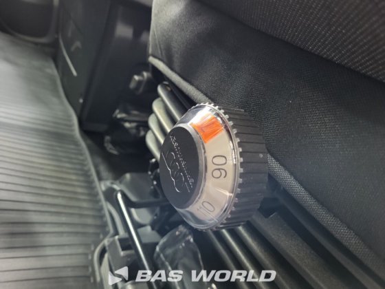 依维柯 Daily 35C21 封闭箱式货车