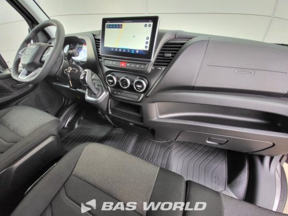 イヴェコ・デイリー 35C21 クローズド・ボックス・バン