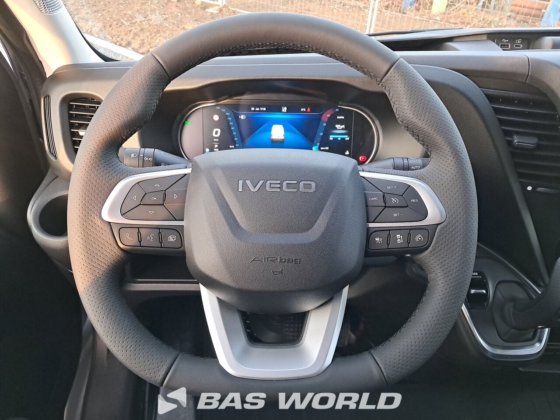 イヴェコ・デイリー 35C21 クローズド・ボックス・バン