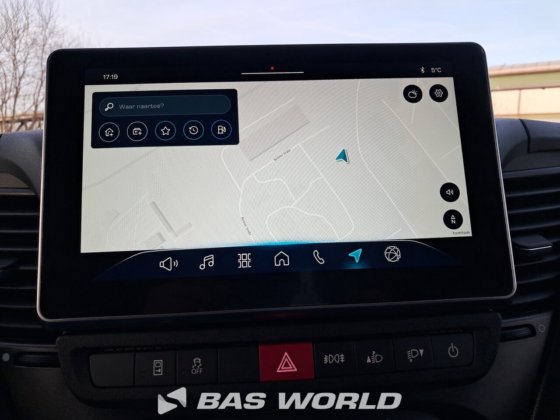 イヴェコ・デイリー 35C21 クローズド・ボックス・バン