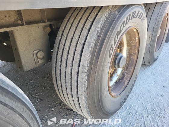 AMT 拖车帘边半挂车