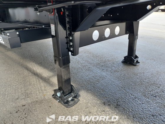 ケーゲル・カーテンサイド・セミトレーラー