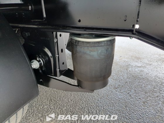 ケーゲル・カーテンサイド・セミトレーラー