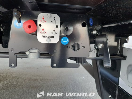 ケーゲル・カーテンサイド・セミトレーラー