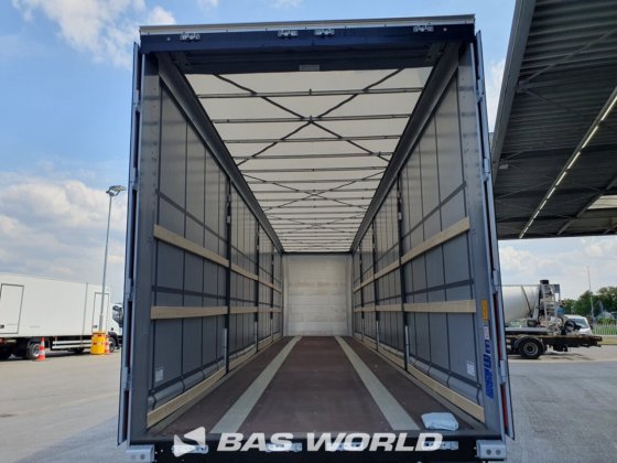 ケーゲル・カーテンサイド・セミトレーラー