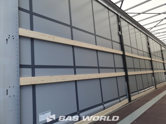 ケーゲル・カーテンサイド・セミトレーラー