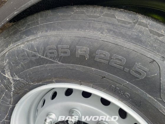 柯格尔帘边半挂车