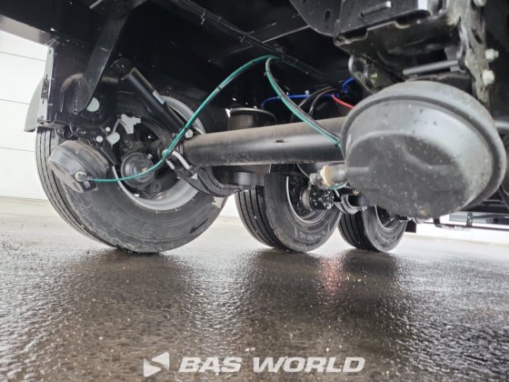 柯格尔帘边半挂车