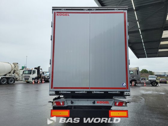 柯格尔帘边半挂车