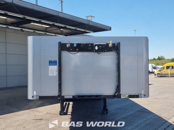 ケーゲル フラットベッドトレーラー