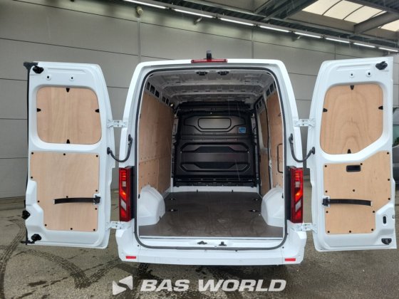 雷诺 Master 130PK 封闭箱式货车