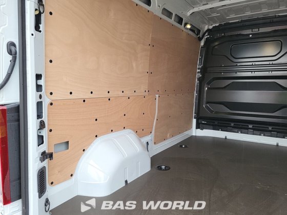 雷诺 Master 130PK 封闭箱式货车