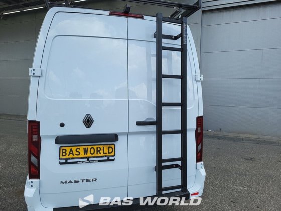 雷诺 Master 130PK 封闭箱式货车