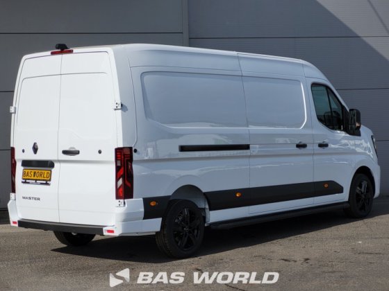 雷诺 Master 130PK 封闭箱式货车