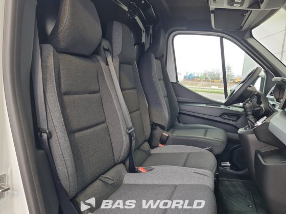 ルノー マスター 130PK クローズド・ボックス・バン