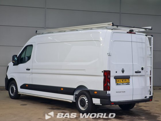 雷诺 Master 130PK 封闭箱式货车