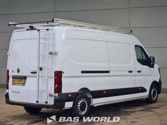 ルノー マスター 130PK クローズド・ボックス・バン