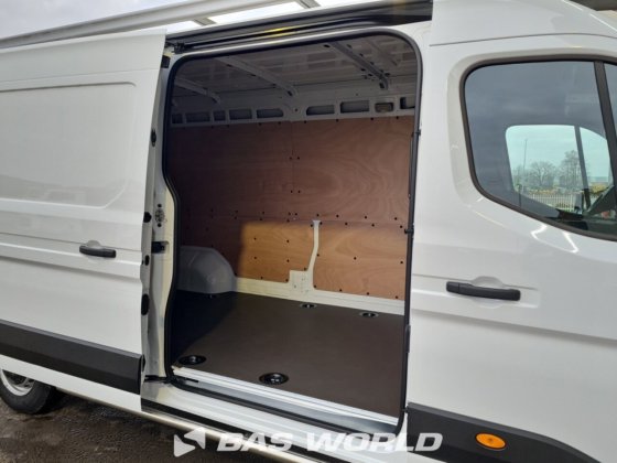 雷诺 Master 130PK 封闭箱式货车