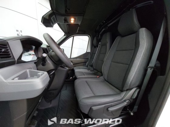 ルノー マスター 130PK クローズド・ボックス・バン