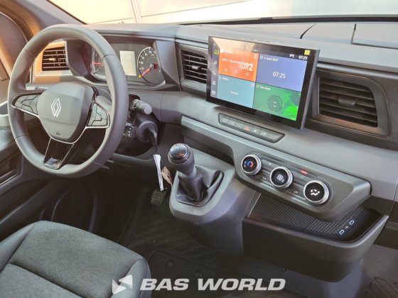 ルノー マスター 130PK クローズド・ボックス・バン