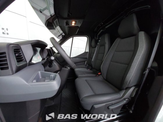 ルノー マスター 130PK クローズド・ボックス・バン